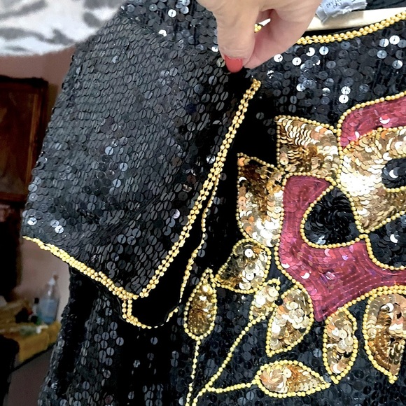 BIG SALE 😍SEQUIN TOP FLOWER DESIGN FOR STYLISH LOOK PULLOVER SHORT SLEEVES - Picture 4 of 9